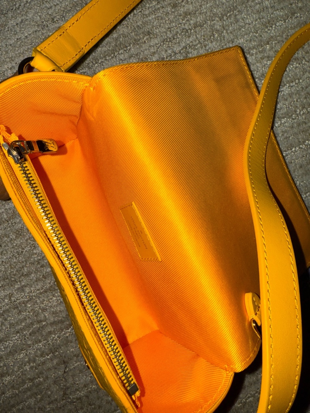 Louis Vuitton Yellow Monogram Chain Steamer Crossbody - Picture 8 of 14